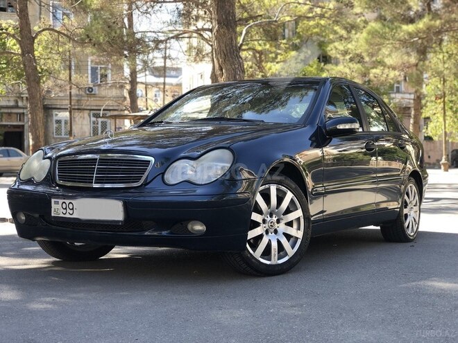 Mercedes C 180 2001, 300,000 km - 2.0 l - Bakı