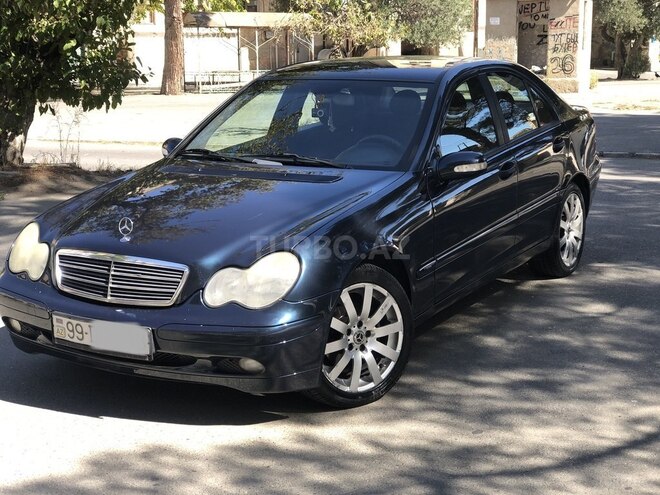 Mercedes C 180 2001, 300,000 km - 2.0 l - Bakı