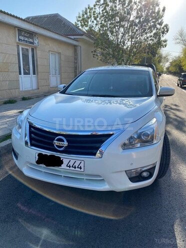 Nissan Altima 2014, 224,000 km - 2.5 l - Salyan