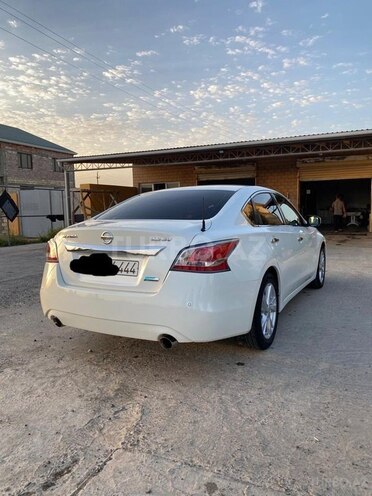 Nissan Altima 2014, 224,000 km - 2.5 l - Salyan