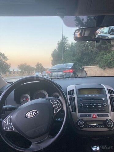 Kia Ceed 2008, 231,000 km - 1.6 л - Bakı