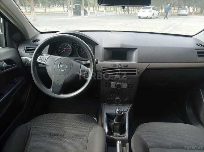 Opel Astra 2004, 200,000 km - 1.4 l - Bakı