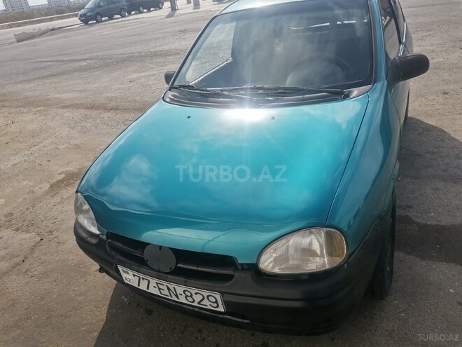 Opel Corsa 1993, 390,000 km - 1.4 l - Bakı