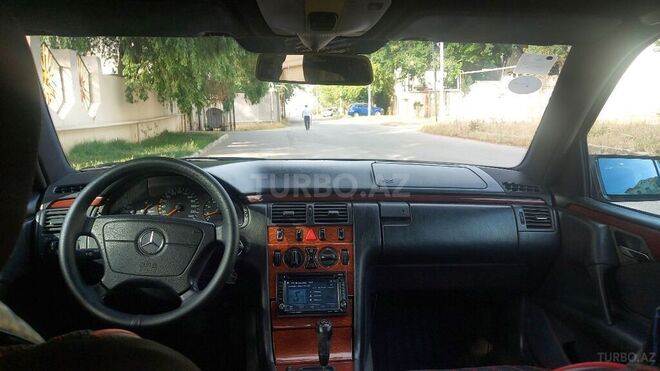 Mercedes E 200 1998, 505,000 km - 2.0 l - Bakı