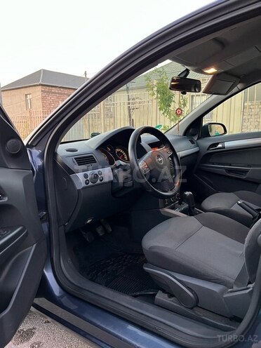 Opel Astra 2006, 220,000 km - 1.3 l - Bakı