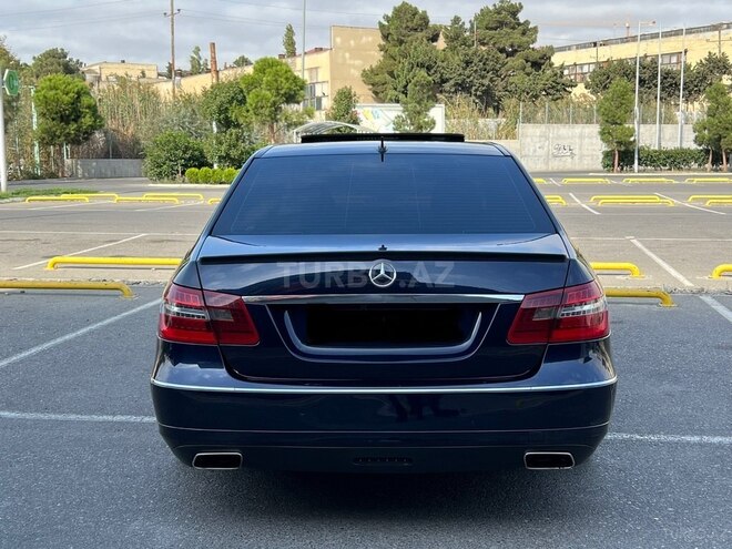 Mercedes E 250 2009, 299,000 km - 2.2 l - Bakı