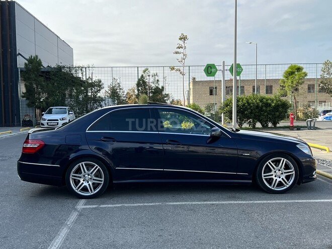 Mercedes E 250 2009, 299,000 km - 2.2 l - Bakı