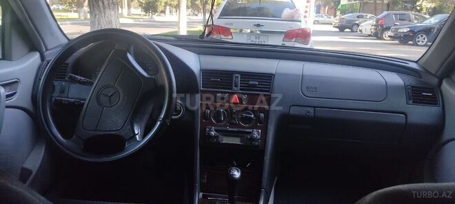 Mercedes C 200 1998, 230,000 km - 2.0 л - Bakı
