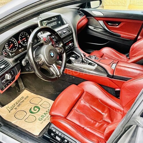 BMW M6 2013, 104,100 km - 4.4 л - Bakı