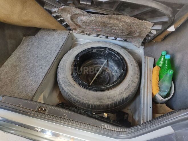 Mercedes E 220 1993, 563,074 km - 2.2 l - Bakı
