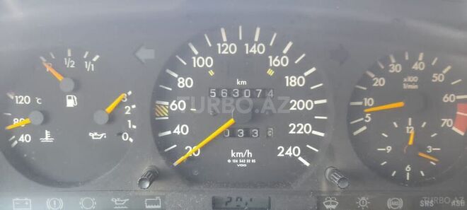 Mercedes E 220 1993, 563,074 km - 2.2 l - Bakı