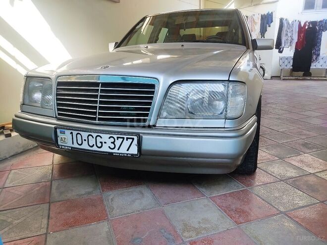 Mercedes E 220 1993, 563,074 km - 2.2 l - Bakı