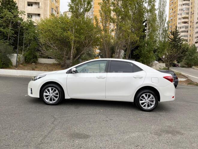Toyota Corolla 2013, 137,600 km - 1.6 l - Bakı