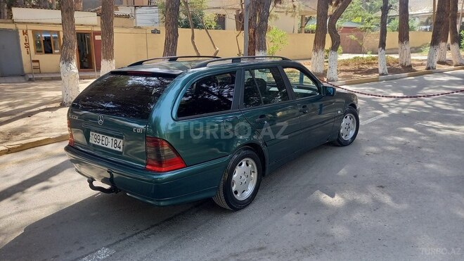 Mercedes C 220 2000, 180,000 km - 2.2 л - Sumqayıt