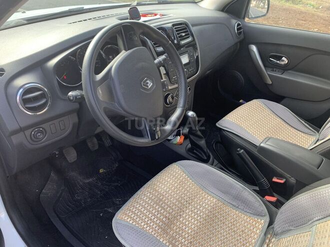 Renault Logan 2015, 82,000 km - 1.6 л - Bakı