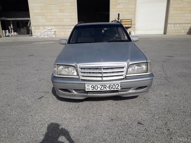 Mercedes C 240 1998, 299,653 km - 2.4 l - Sumqayıt