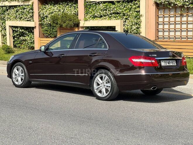 Mercedes E 200 2010, 179,585 km - 1.8 l - Bakı