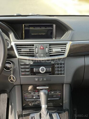 Mercedes E 200 2010, 179,585 km - 1.8 l - Bakı