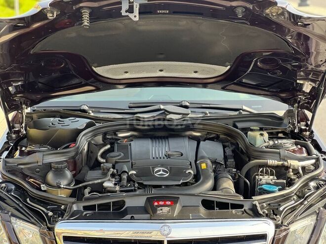 Mercedes E 200 2010, 179,585 km - 1.8 l - Bakı
