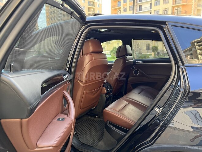 BMW X6 M 2013, 141,000 km - 4.4 л - Bakı
