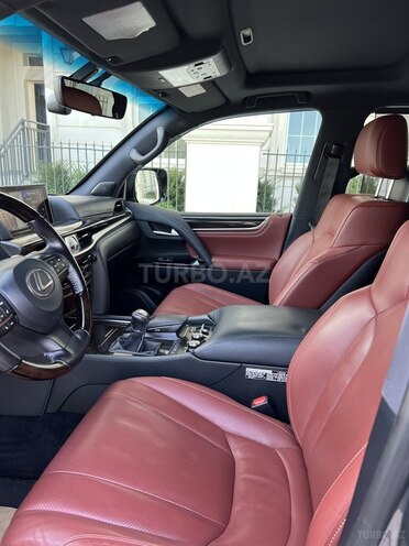 Lexus LX 570 2016, 99,000 km - 5.7 л - Bakı