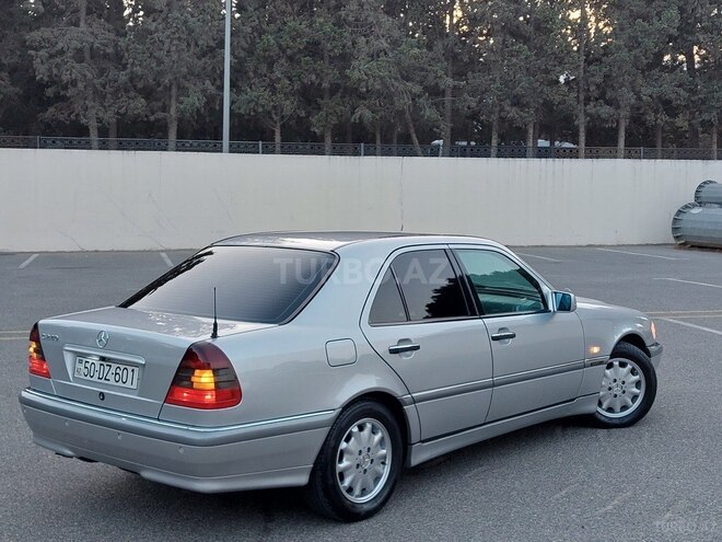 Mercedes C 240 1999, 277,000 km - 2.4 л - Sumqayıt