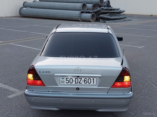 Mercedes C 240 1999, 277,000 km - 2.4 л - Sumqayıt