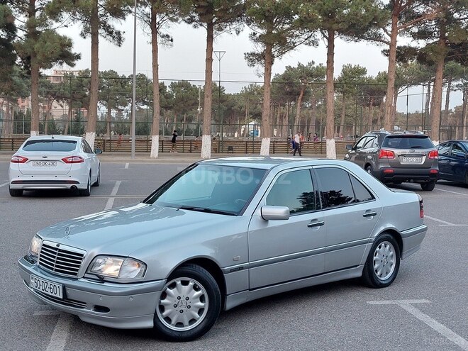 Mercedes C 240 1999, 277,000 km - 2.4 л - Sumqayıt