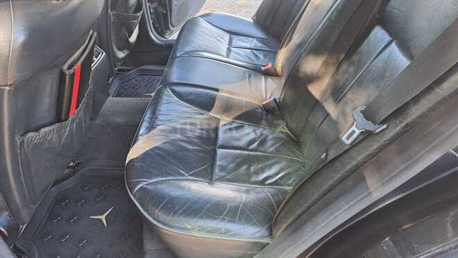 Mercedes E 220 2000, 383,735 km - 2.2 l - Sabirabad