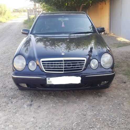 Mercedes E 220 2000, 383,735 km - 2.2 l - Sabirabad