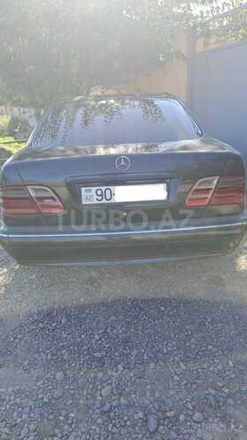 Mercedes E 220 2000, 383,735 km - 2.2 l - Sabirabad