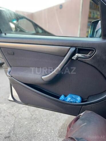 Mercedes C 220 1998, 250,000 km - 2.2 л - Sumqayıt