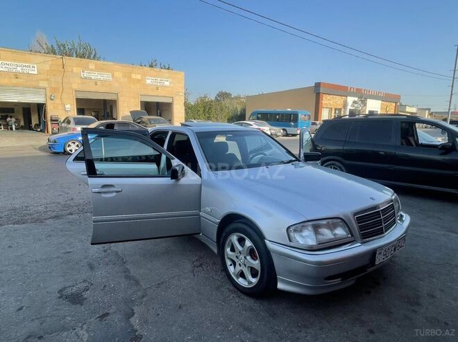 Mercedes C 220 1998, 250,000 km - 2.2 л - Sumqayıt