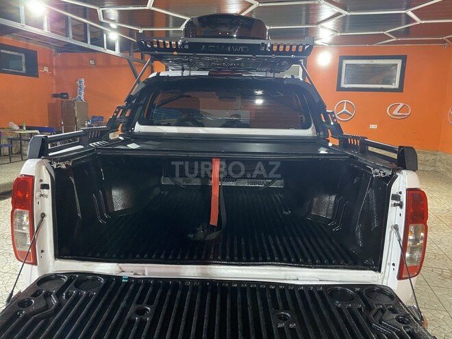 Nissan Navara 2012, 140,000 km - 2.5 л - Sumqayıt