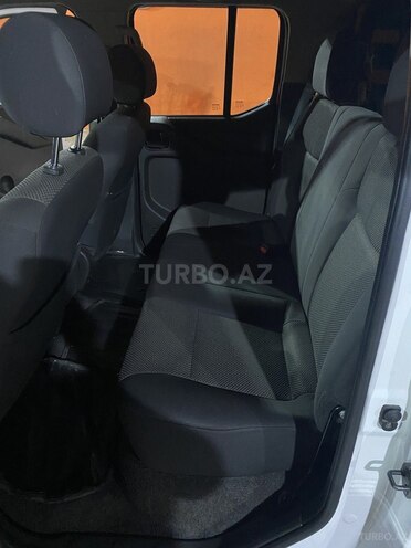 Nissan Navara 2012, 140,000 km - 2.5 л - Sumqayıt