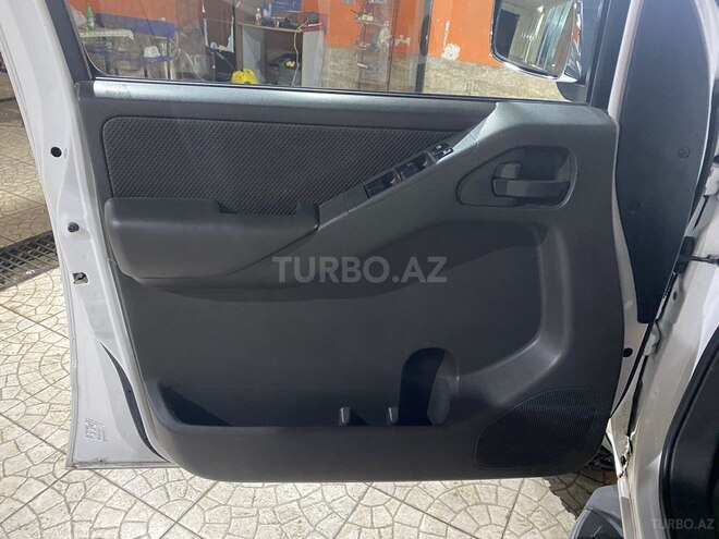 Nissan Navara 2012, 140,000 km - 2.5 л - Sumqayıt