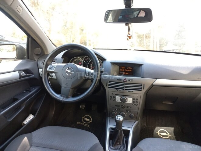 Opel Astra 2004, 197,000 km - 1.4 l - Bakı