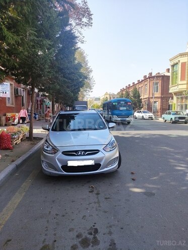 Hyundai Accent 2012, 121,000 km - 1.6 l - Gəncə