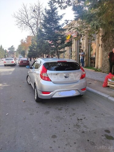 Hyundai Accent 2012, 121,000 km - 1.6 l - Gəncə