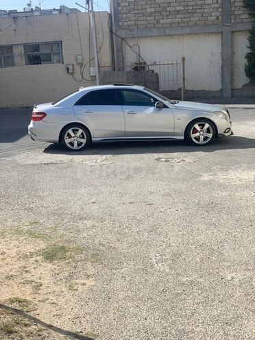 Mercedes E 220 2009, 274,000 km - 2.2 л - Bakı