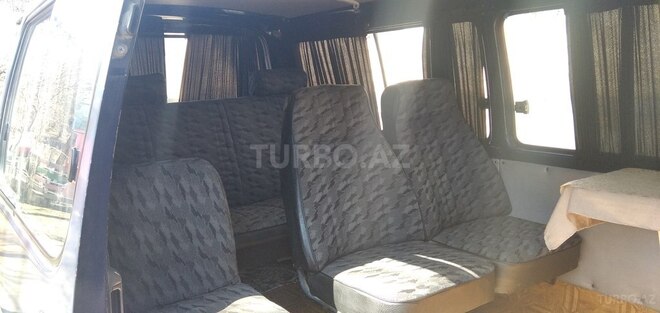 Toyota HiAce 1991, 488,000 km - 2.5 l - Tovuz
