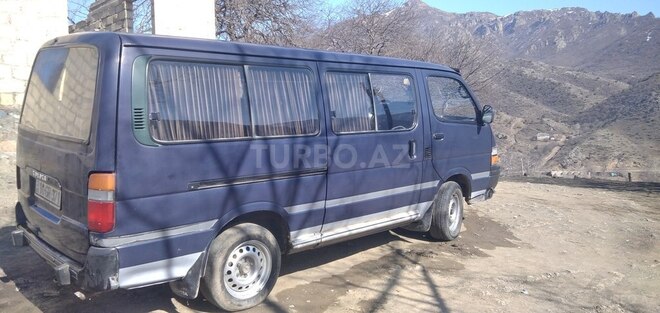 Toyota HiAce 1991, 488,000 km - 2.5 l - Tovuz