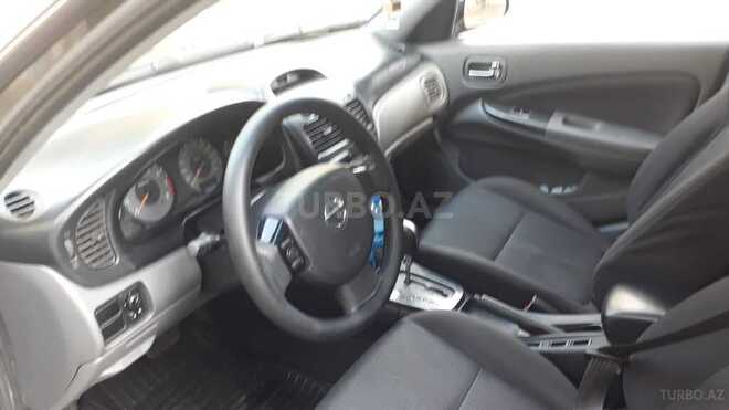 Nissan Sunny 2011, 179,930 km - 1.6 л - Bakı