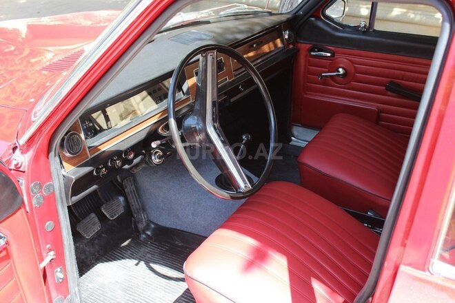 GAZ 24 1982, 74,000 km - 2.4 l - Bakı