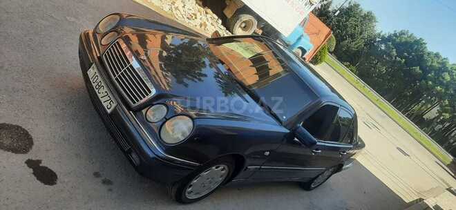Mercedes E 200 1999, 268,000 km - 2.0 l - Şəmkir