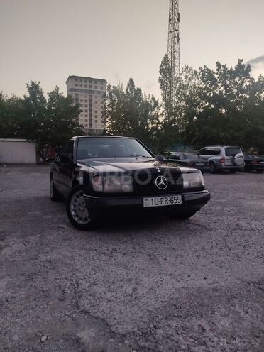 Mercedes E 230 1989, 411,000 km - 2.3 l - Bakı