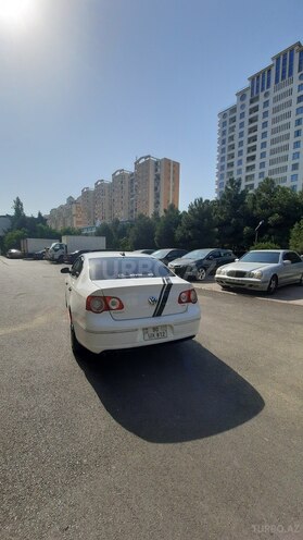 Volkswagen Passat 2006, 288,000 km - 2.0 l - Bakı