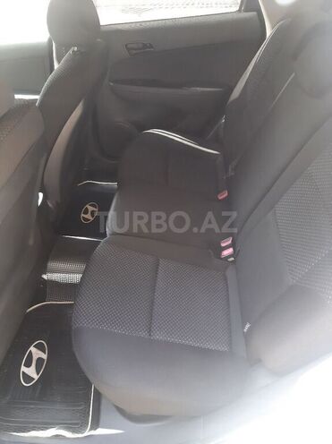 Hyundai i30 2009, 215,000 km - 1.6 l - Bakı