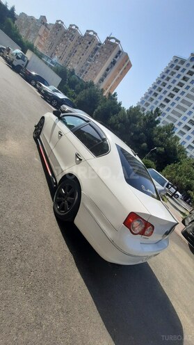 Volkswagen Passat 2006, 288,000 km - 2.0 l - Bakı