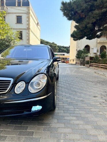 Mercedes E 320 2004, 426,000 km - 3.2 л - Xırdalan
